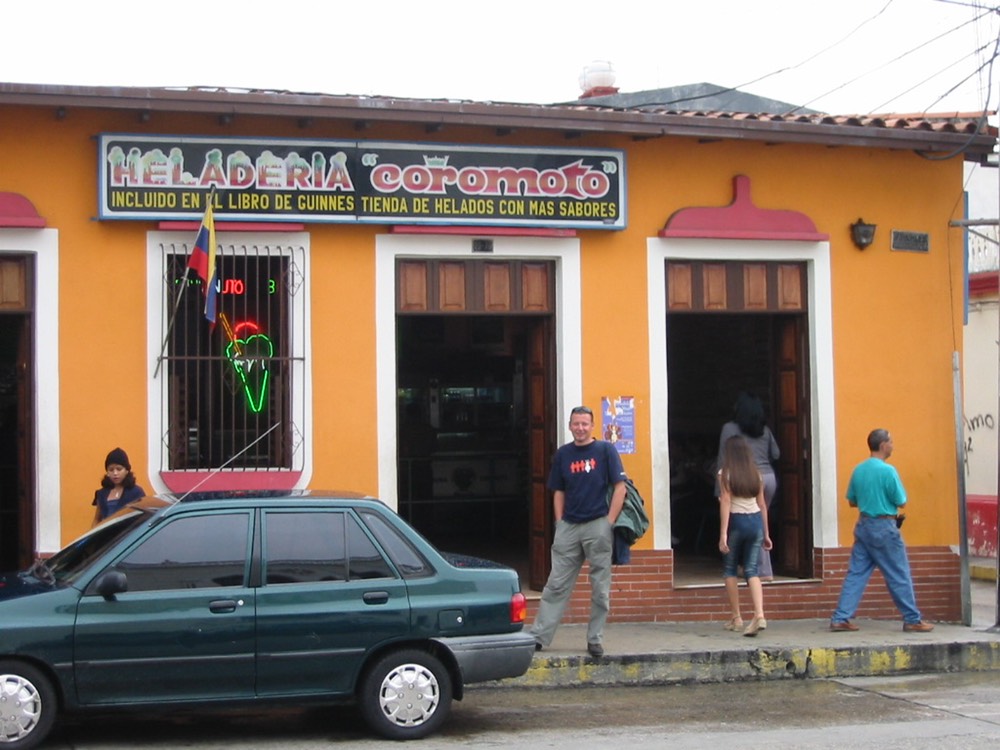 A073 Merida Ice Cream Shop in Guiness Book of Records